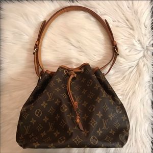 Louis Vuitton petite noe